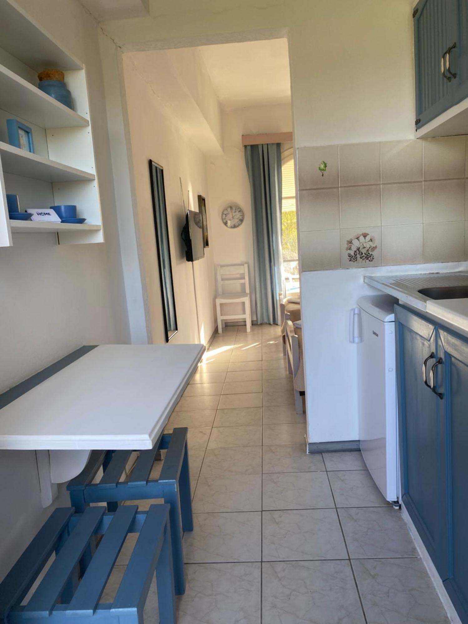 Navy Apartment With Mountain View &Private Parking Vátos エクステリア 写真